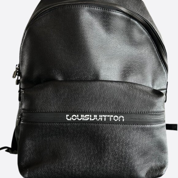 Louis Vuitton Black & White Taigarama Spellout Discovery Backpack - Picture 1 of 5